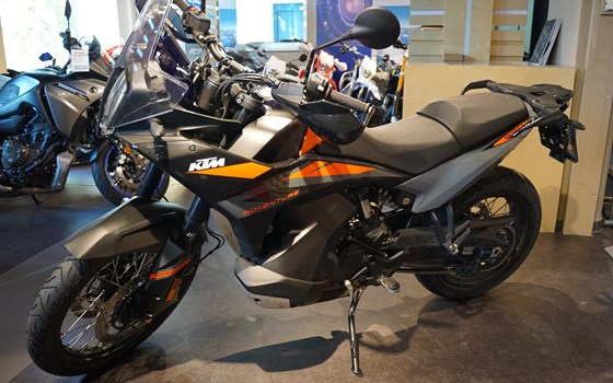 Gebrauchtmotorrad KTM 890 Adventure - Bild 5 Gebrauchtmotorrad KTM 890 Adventure - Bild 5