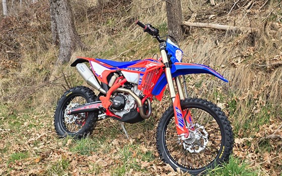 Gebrauchtmotorrad Beta RR RACING 4T 390 - Bild 1 Gebrauchtmotorrad Beta RR RACING 4T 390 - Bild 1