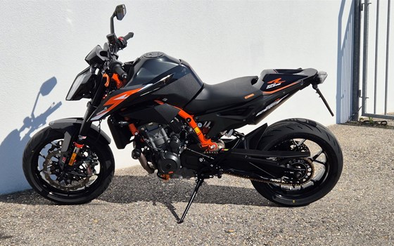 Gebrauchtmotorrad KTM 890 Duke R - Bild 11 Gebrauchtmotorrad KTM 890 Duke R - Bild 11