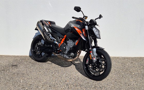 Gebrauchtmotorrad KTM 890 Duke R - Bild 12 Gebrauchtmotorrad KTM 890 Duke R - Bild 12