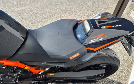 Gebrauchtmotorrad KTM 890 Duke R - Bild 8 Gebrauchtmotorrad KTM 890 Duke R - Bild 8