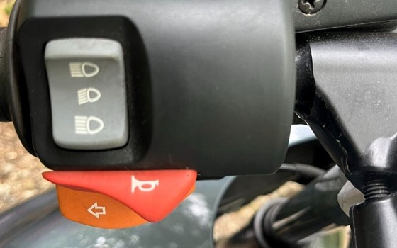 Gebrauchtmotorrad BMW R 1100 S - Bild 2