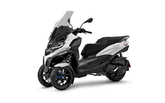 Neufahrzeug Piaggio MP3 400 Sport - Bild 6 Neufahrzeug Piaggio MP3 400 Sport - Bild 6