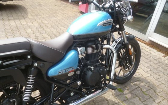 Gebrauchtmotorrad Royal Enfield Meteor 350 Supernova - Bild 7