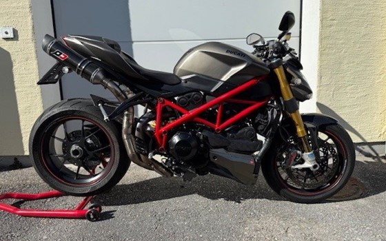 Gebrauchtmotorrad Ducati Streetfighter S - Bild 1 Gebrauchtmotorrad Ducati Streetfighter S - Bild 1