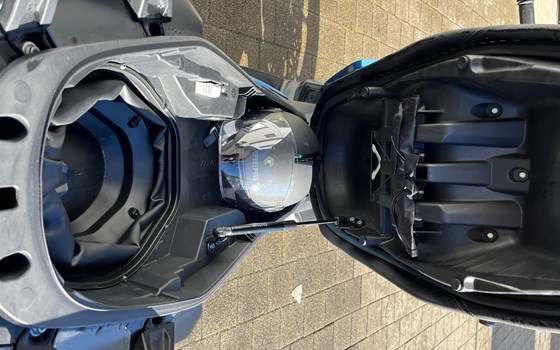 Gebrauchtmotorrad BMW C 400 X - Bild 7 Gebrauchtmotorrad BMW C 400 X - Bild 7