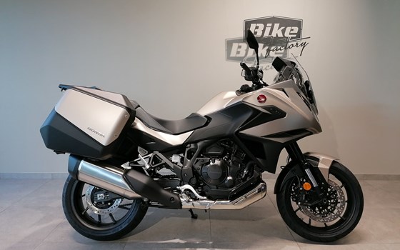 Neufahrzeug Honda NT1100 - Bild 2 Neufahrzeug Honda NT1100 - Bild 2