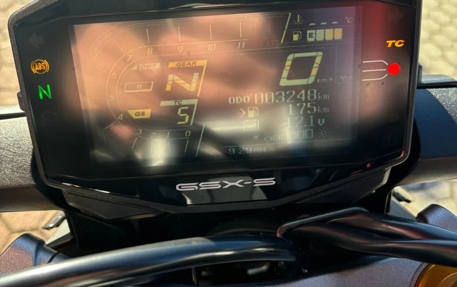 Angebot Suzuki GSX-S1000 Bild 9: Angebot Suzuki GSX-S1000