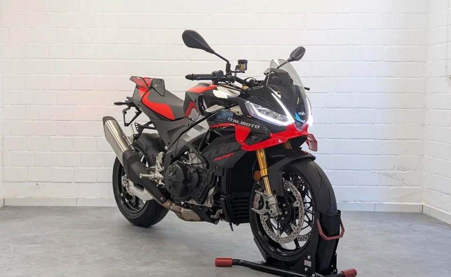 Angebot Aprilia Tuono V4 1100 Factory Bild 1: Angebot Aprilia Tuono V4 1100 Factory
