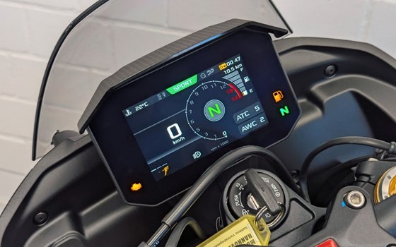 Neufahrzeug Aprilia Tuono V4 1100 Factory - Bild 6