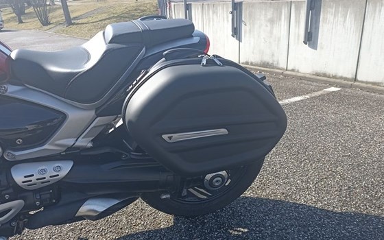 Gebrauchtmotorrad Triumph Rocket 3 R 221 Special Edition - Bild 10