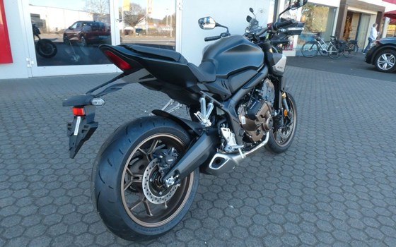 Neufahrzeug Honda CB650R E-Clutch - Bild 3