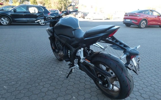 Neufahrzeug Honda CB650R E-Clutch - Bild 5