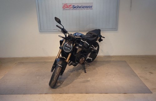 Neumotorrad Honda CB650R