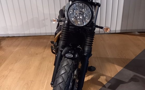 Gebrauchtmotorrad Triumph Street Scrambler - Bild 2