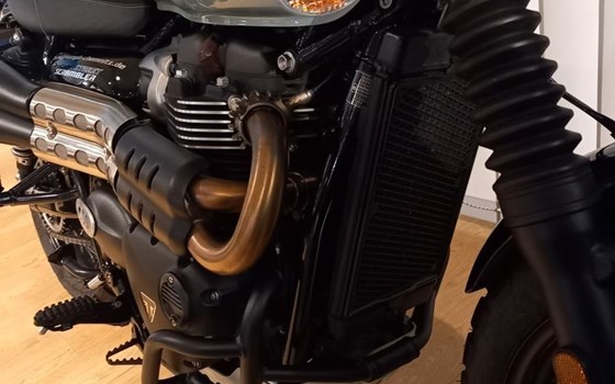 Gebrauchtmotorrad Triumph Street Scrambler - Bild 6