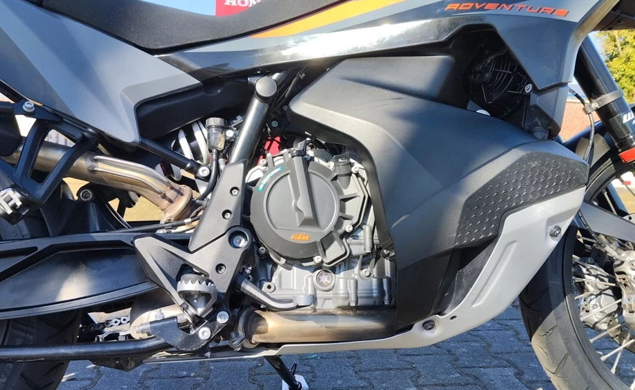 Angebot KTM 890 Adventure Bild 13: Angebot KTM 890 Adventure