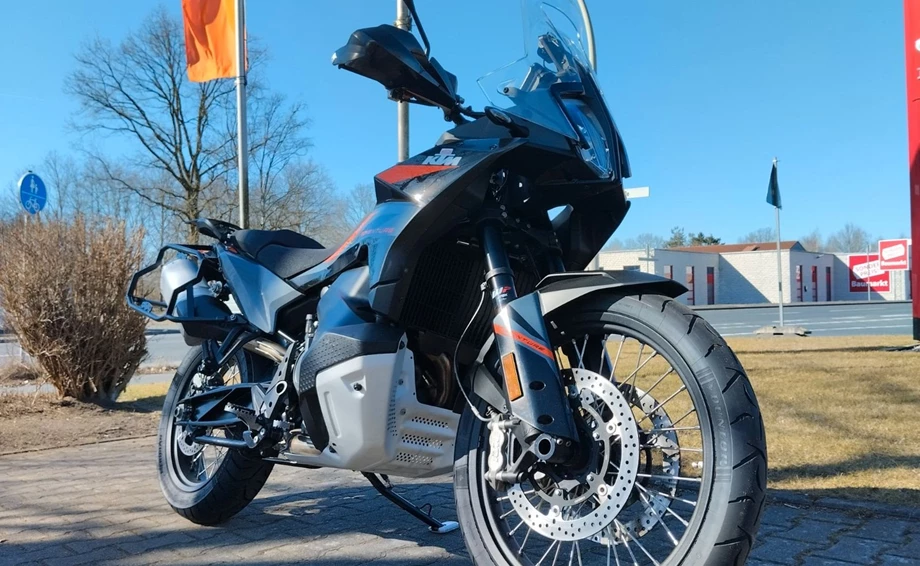 Angebot KTM 890 Adventure Bild 3: Angebot KTM 890 Adventure