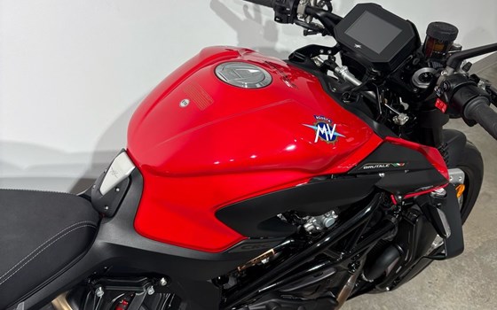 Gebrauchtmotorrad MV Agusta Brutale 1000 RS - Bild 4 Gebrauchtmotorrad MV Agusta Brutale 1000 RS - Bild 4