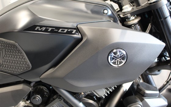 Gebrauchtmotorrad Yamaha MT-07 Y-AMT - Bild 2