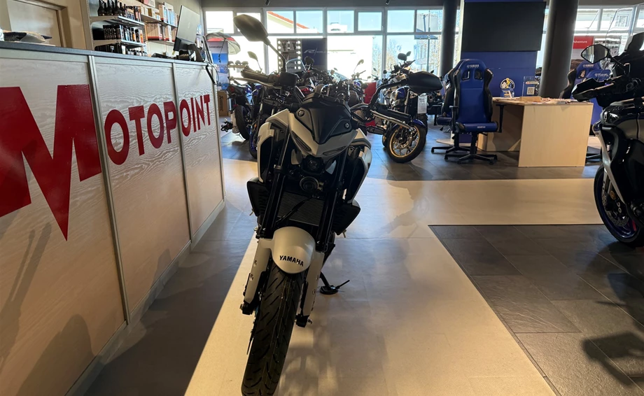 Angebot Yamaha MT-03 Bild 9: Angebot Yamaha MT-03