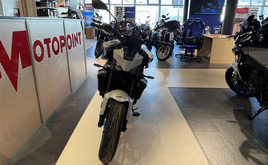Angebot Yamaha MT-09 Y-AMT Bild 10: Angebot Yamaha MT-09 Y-AMT