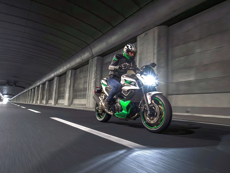 Angebot Kawasaki Z7 Hybrid Bild 3: Angebot Kawasaki Z7 Hybrid