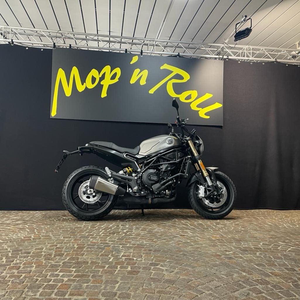 Benelli Leoncino 800