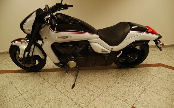 Gebrauchtmotorrad Suzuki VZR 1800 - Bild 8 Gebrauchtmotorrad Suzuki VZR 1800 - Bild 8