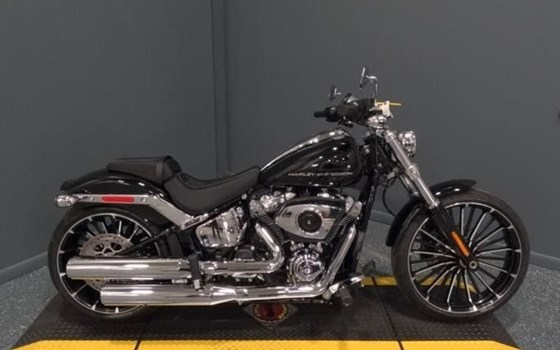 Neufahrzeug Harley-Davidson Softail Breakout 117 - Bild 2