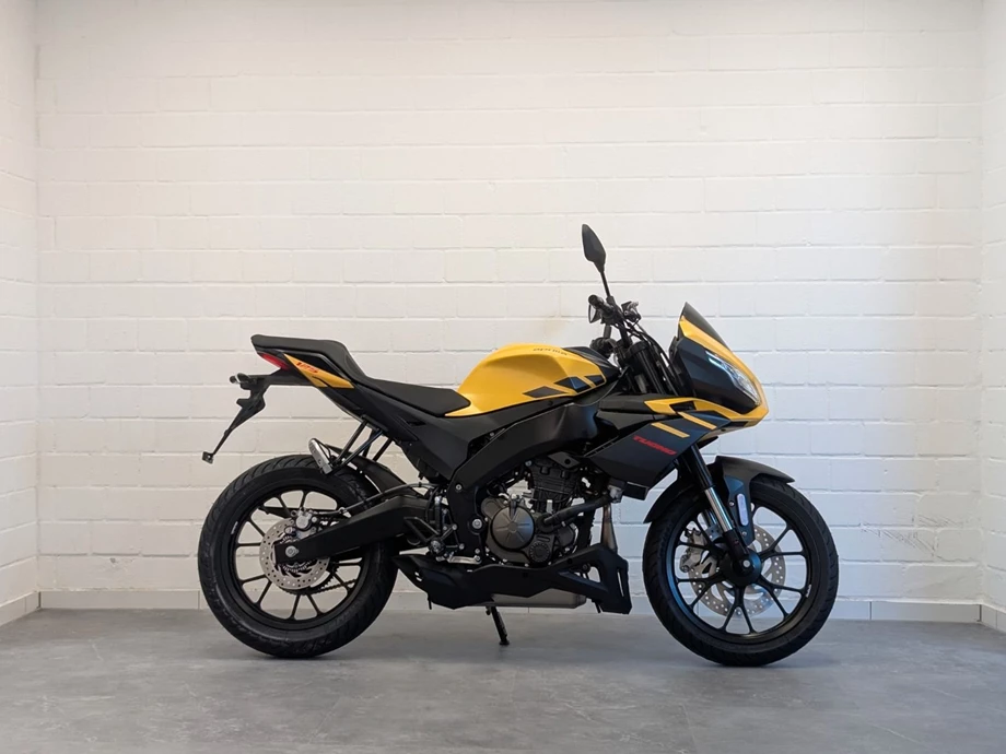 Angebot Aprilia Tuono 125 Bild 2: Angebot Aprilia Tuono 125