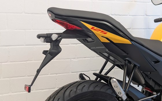 Neufahrzeug Aprilia Tuono 125 - Bild 7