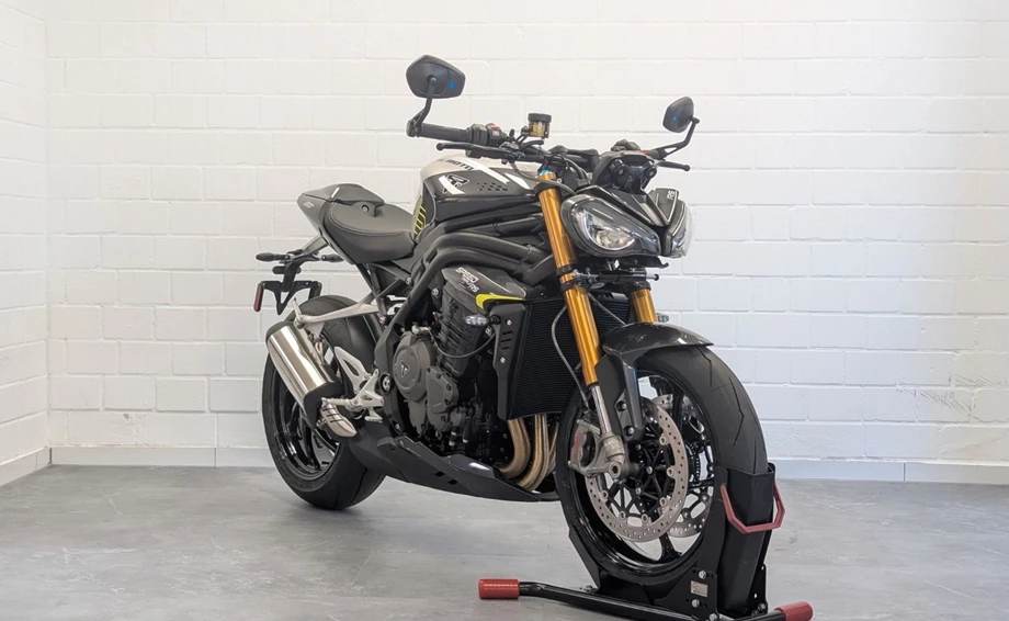 Angebot Triumph Speed Triple 1200 RS Bild 1: Angebot Triumph Speed Triple 1200 RS