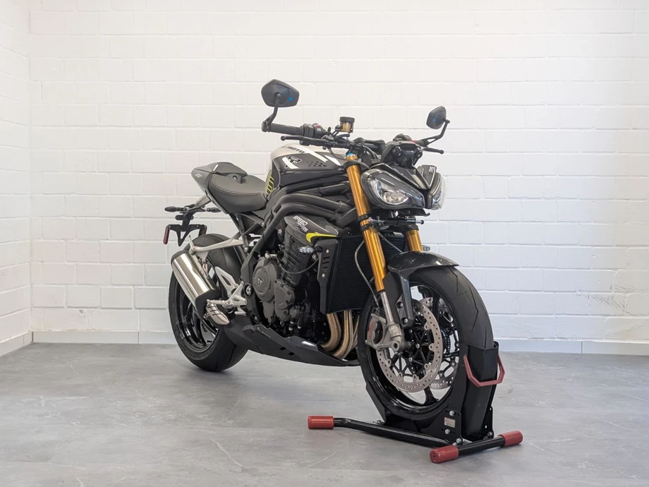 Angebot Triumph Speed Triple 1200 RS Bild 1: Angebot Triumph Speed Triple 1200 RS