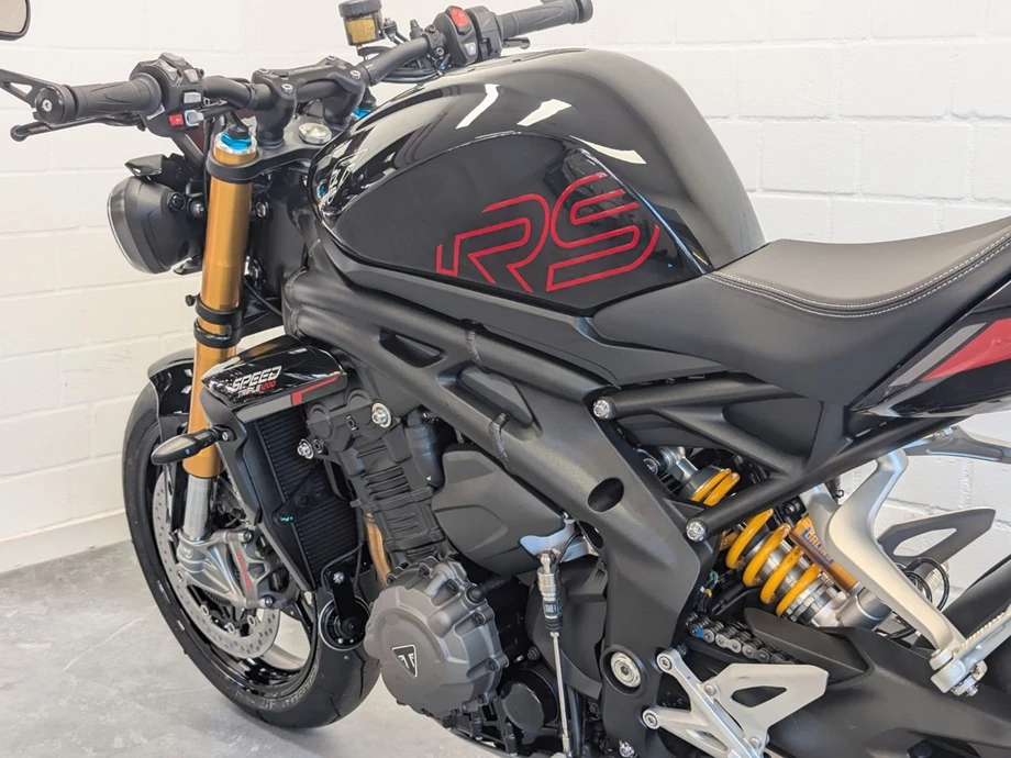 Angebot Triumph Speed Triple 1200 RS Bild 12: Angebot Triumph Speed Triple 1200 RS