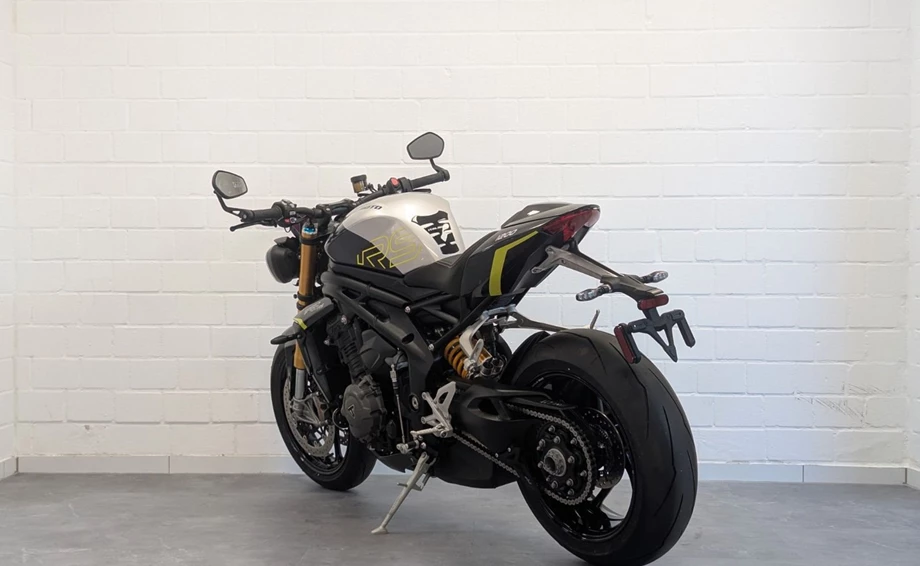 Angebot Triumph Speed Triple 1200 RS Bild 4: Angebot Triumph Speed Triple 1200 RS