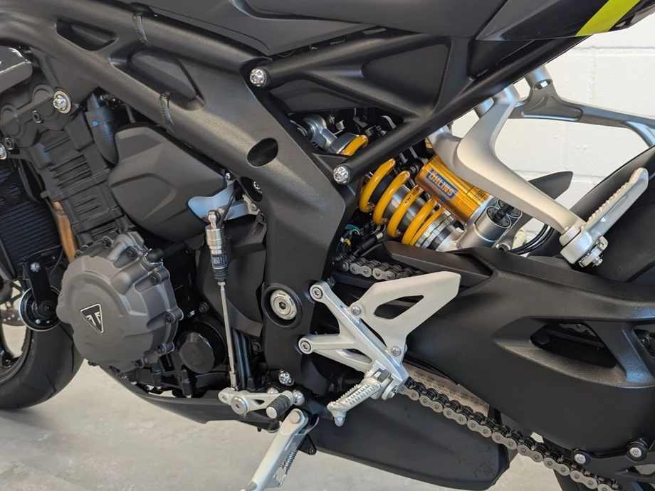 Angebot Triumph Speed Triple 1200 RS Bild 8: Angebot Triumph Speed Triple 1200 RS