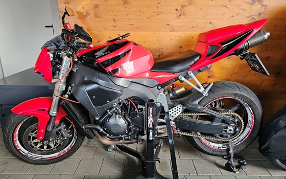 Gebrauchtmotorrad Honda CBR1000RR Fireblade - Bild 3