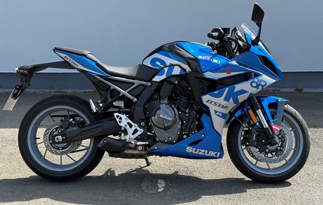 Suzuki GSX-8R