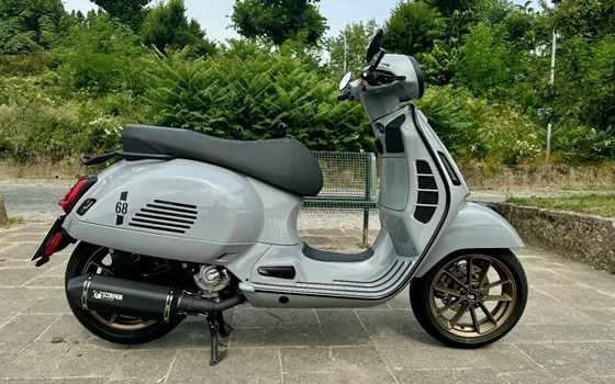 Gebrauchtmotorrad Vespa GTS 300 hpe Super Tech - Bild 4