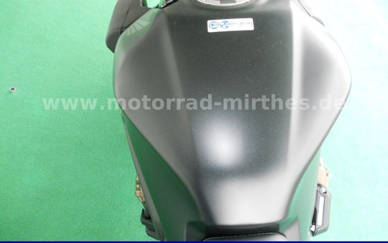 Neufahrzeug Honda CB650R E-Clutch - Bild 14