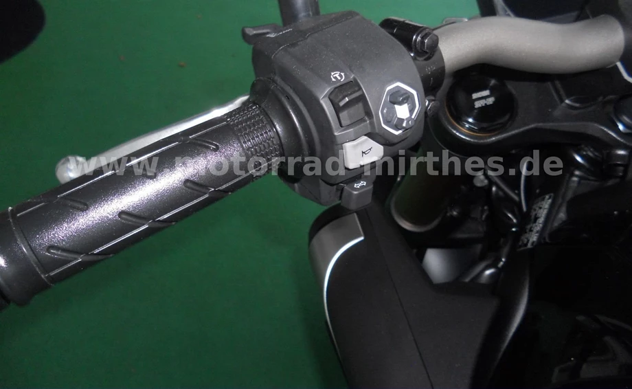 Angebot Honda CB650R E-Clutch Bild 16: Angebot Honda CB650R E-Clutch