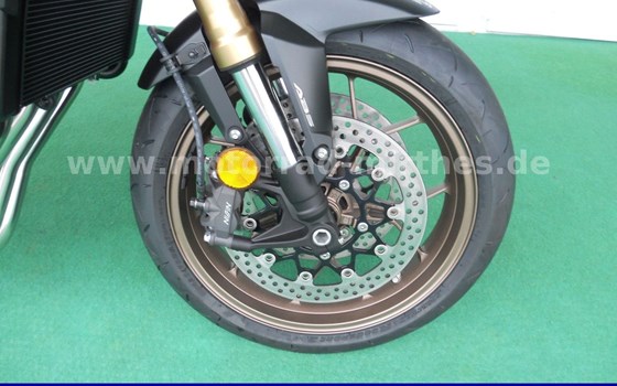 Neufahrzeug Honda CB650R E-Clutch - Bild 3