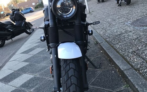 Gebrauchtmotorrad Yamaha XSR700 XTribute - Bild 4