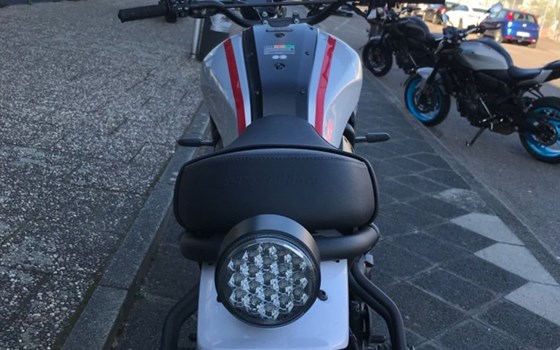 Gebrauchtmotorrad Yamaha XSR700 XTribute - Bild 5