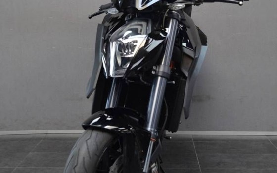 Gebrauchtmotorrad KTM 1290 Super Duke R - Bild 2