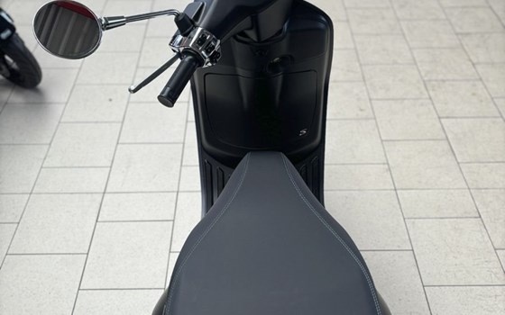 Neufahrzeug Vespa Primavera 50 S - Bild 9