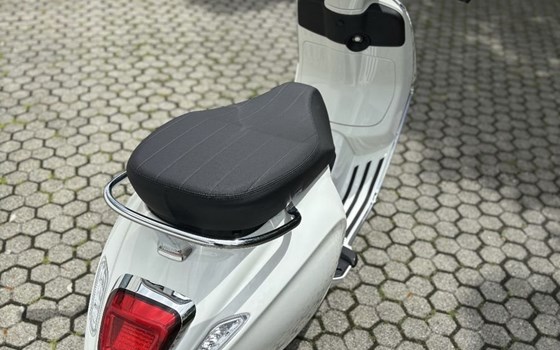 Neufahrzeug Vespa Primavera 50 2T - Bild 8