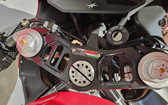 Gebrauchtmotorrad MV Agusta F3 800 RC - Bild 6