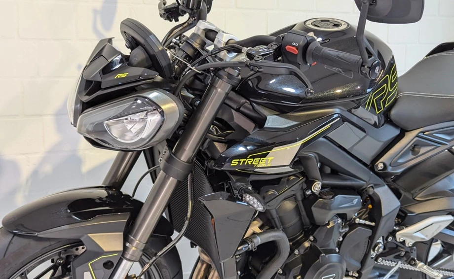 Angebot Triumph Street Triple 765 RS Bild 11: Angebot Triumph Street Triple 765 RS